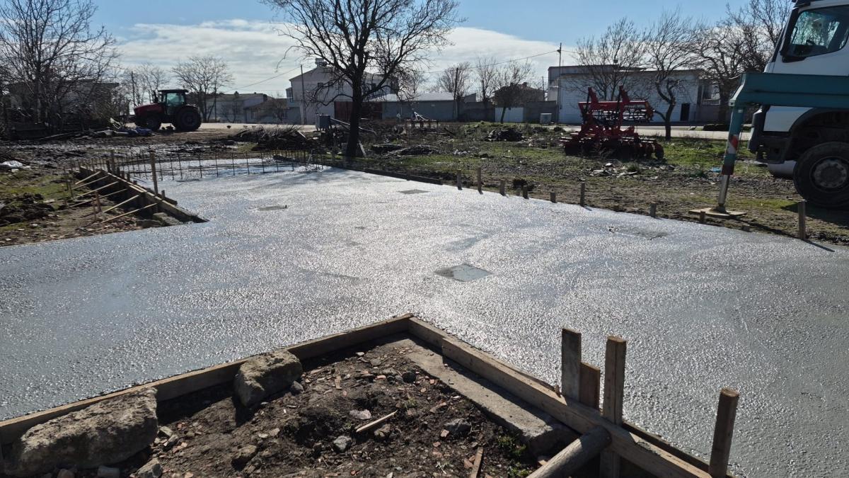 Tır kantarı platformu için beton temel döküm çalışması