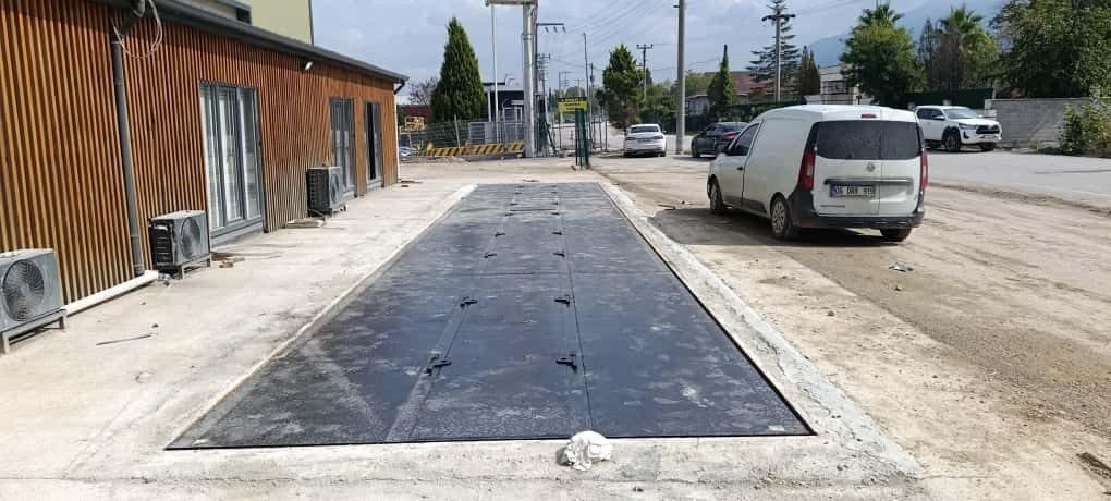 Tır kantarı platformu ve çevre alanının genel görünümü